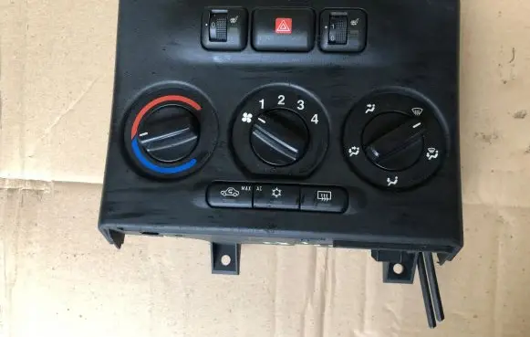 Opel Zafira A Climate control unit 90559839