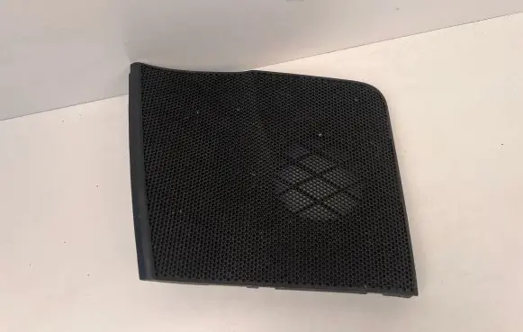 Side speaker trim/cover