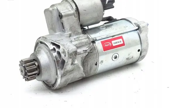 Volkswagen Golf VII Starter motor 02E911024J