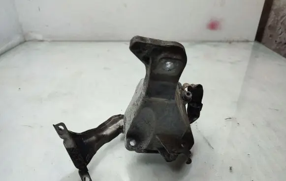 BMW X1 E84 Engine mounting bracket 6781916