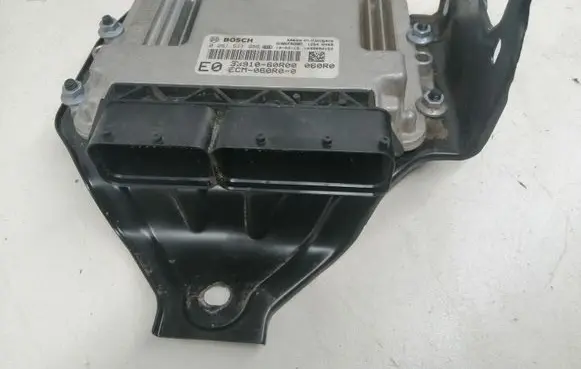 Infiniti FX Engine control unit/module 3391060R00 0261S11956
