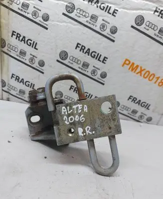 Seat Altea Rear door lower hinge 5p0831412