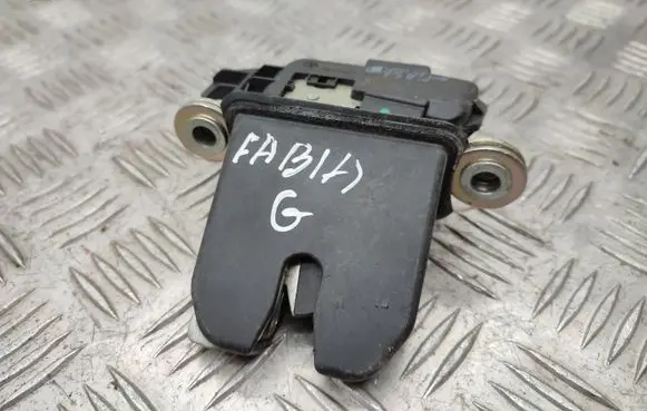 Skoda Fabia Mk2 (5J) Tailgate/trunk/boot lock/catch/latch 5J0827501B