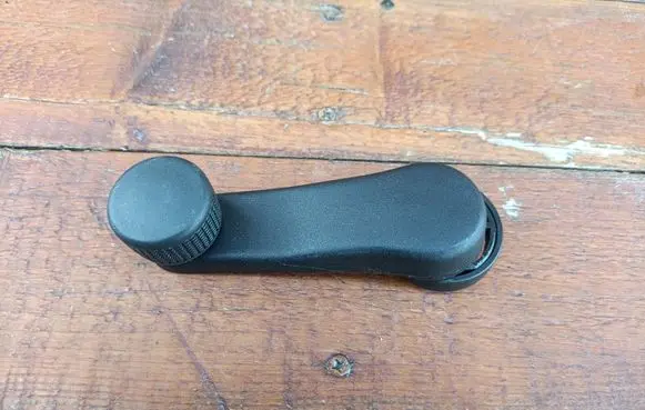 Skoda Fabia Mk2 (5J) Rear door window winding handle 1H0837581D