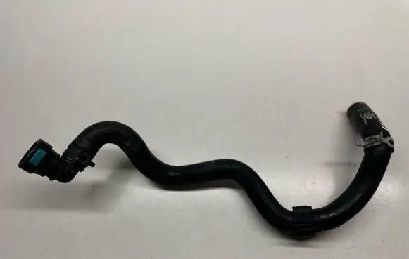 Land Rover Range Rover Sport L494 Engine coolant pipe/hose FPLA8K576CA