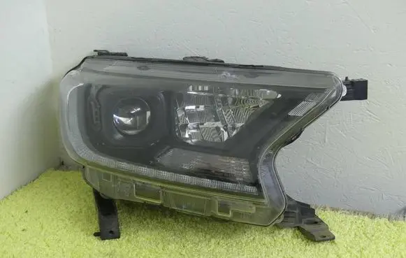 Ford Ranger Headlight/headlamp JB3J-13E014-BA