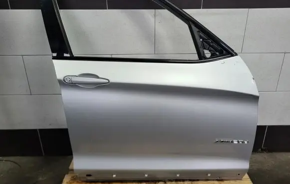 BMW X3 F25 Front door