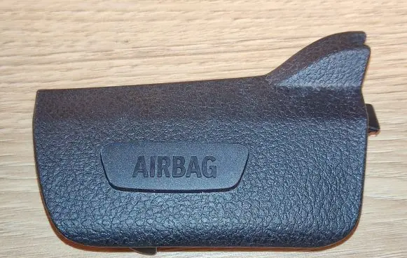 BMW 2 F22 F23 Seat belt trim 7272301 52107272301 7275695