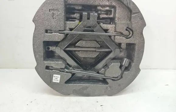 Hyundai Elantra Tool set 091493X000