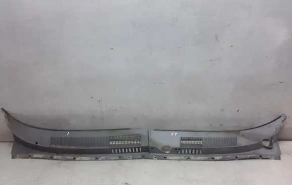 Hyundai Santa Fe Wiper trim