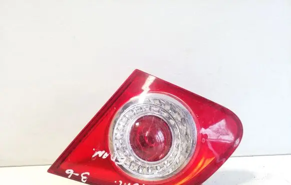 Volkswagen PASSAT B6 Tailgate rear/tail lights 273002