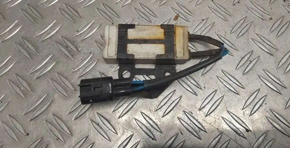 Coolant fan relay