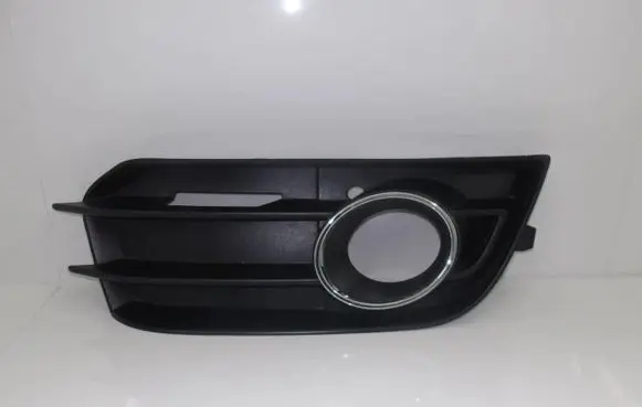 Audi A1 Front bumper lower grill 8X0807682