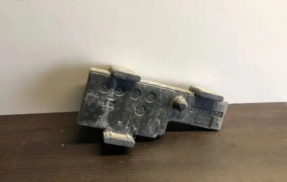 Nissan Leaf I (ZE0) Rear bumper foam support bar 850933NL0A