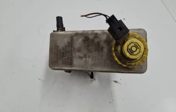 Master brake cylinder
