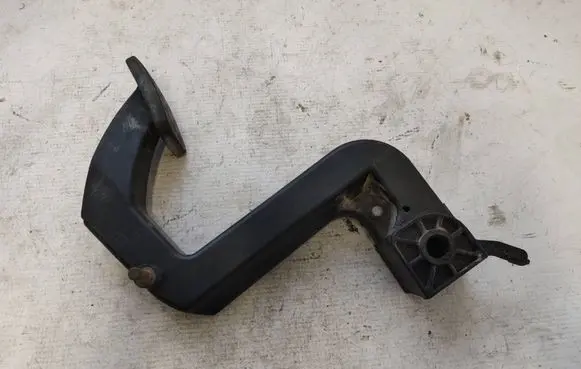 Mercedes-Benz Sprinter W901 W902 W903 W904 Clutch pedal A9012902416 A9012902016 A9012901916