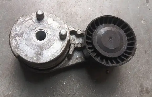 Land Rover Range Rover Sport L494 Generator/alternator belt tensioner GPLA6B209CA