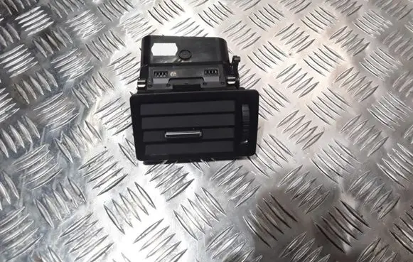 Ford Focus C-MAX Dashboard side air vent grill/cover trim 3M51R018B08