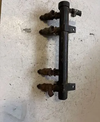 Skoda Fabia Mk1 (6Y) Fuel main line pipe 047133321J