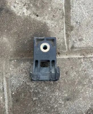 Opel Meriva B ABS pump bracket 329510614
