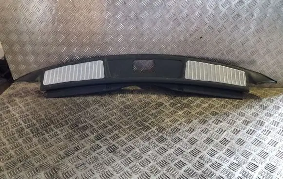 Opel Insignia A Trunk/boot sill cover protection 13222434