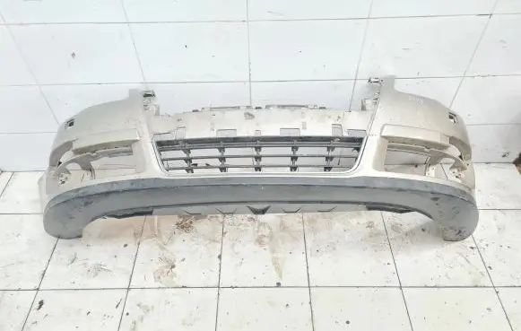Volkswagen PASSAT B6 Front bumper 3C0807221