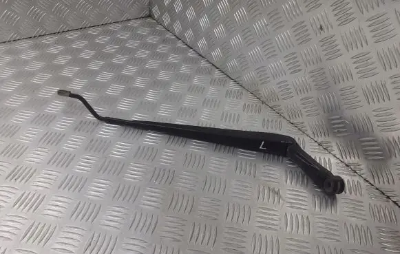 Toyota Corolla Verso E121 Front wiper blade arm
