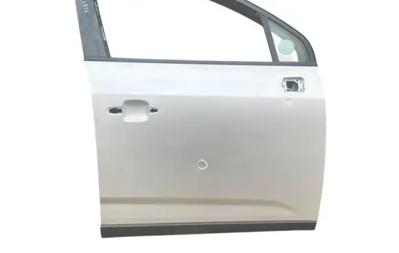 Chevrolet Orlando Front door 43R000055
