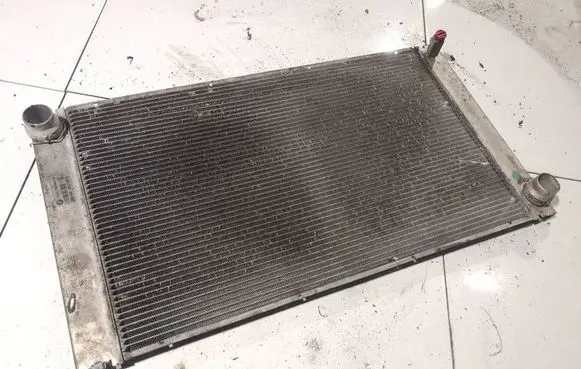 BMW 5 E60 E61 Coolant radiator 1711778744004