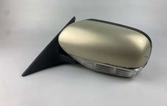 Subaru Outback Front door electric wing mirror VC02-015