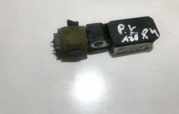 Mazda 6 Airbag deployment crash/impact sensor gj6a57kc0 gj6a-57-kc0