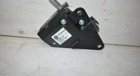 BMW X5M E70 Tailgate lock latch 7162149