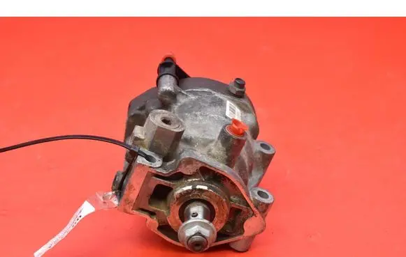 Renault Megane II Fuel injection high pressure pump 8200057225