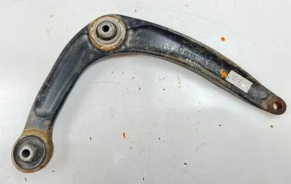 Front lower control arm/wishbone