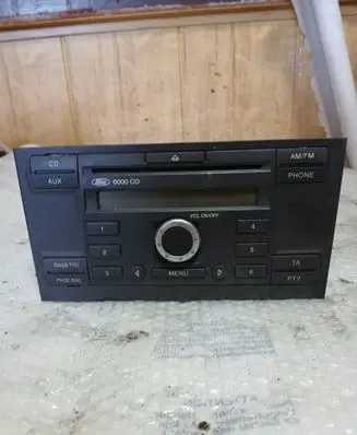 Ford Focus Radio/CD/DVD/GPS head unit 10R021645 021645 3S7T18C815AD