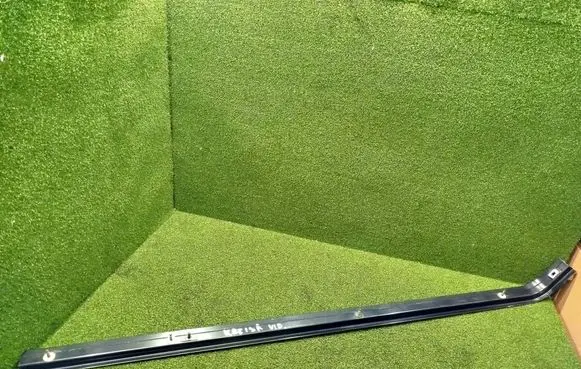 Renault Master III Sliding door middle rail 777610002R