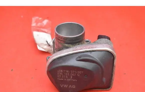 Volkswagen Polo Throttle body valve 036133062N