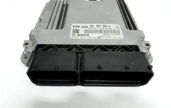 Volkswagen Golf VII Engine control unit/module 04L907309A 0281018526 BERTO
