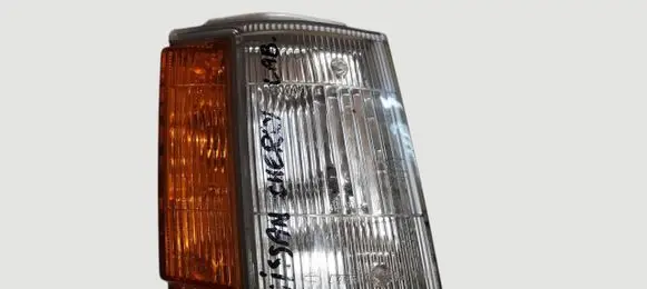 Nissan Cherry N12 Front indicator light 212-26292R KOITO