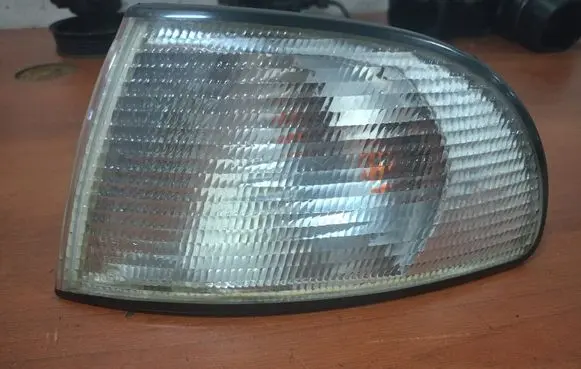 Audi A4 S4 B5 8D Front indicator light 