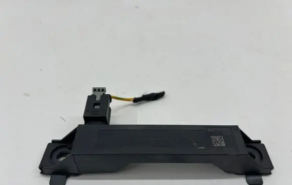 Mercedes-Benz CLA C118 X118 Keyless system antenna A1779050500