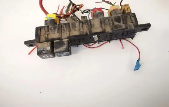 Audi A4 S4 B5 8D Fuse box set 4a0941822