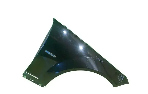 Mercedes-Benz C W204 Fender PRZOD PRAWY