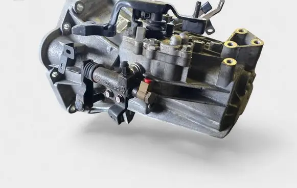 Hyundai i20 (PB PBT) Manual 5 speed gearbox F107CW