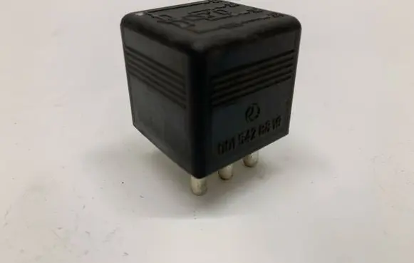 Mercedes-Benz E W124 Other relay 0015426819
