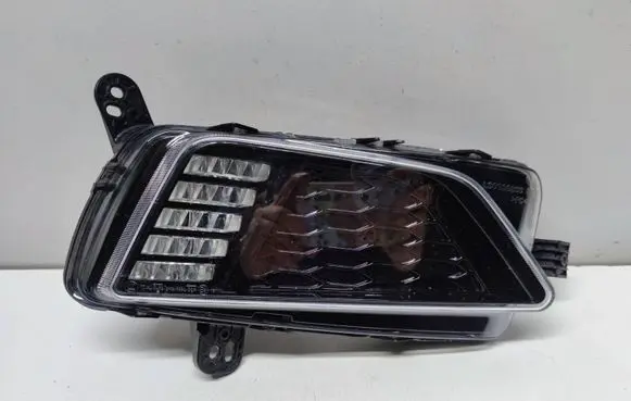 Volkswagen Polo VI Front fog light 2G0941662B