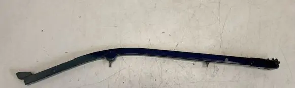 Toyota Sienna XL40 IV Rear door windshield rail