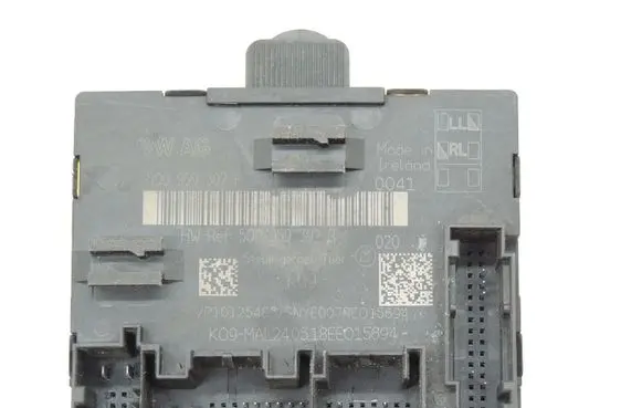 Volkswagen Tiguan Door control unit/module 5Q0959392B 5Q0959392E