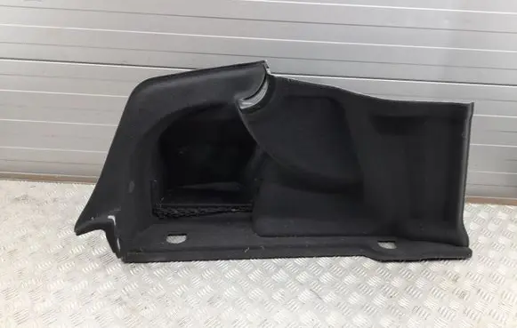 Audi A8 S8 D4 4H Trunk/boot side trim panel 4H0863879AN