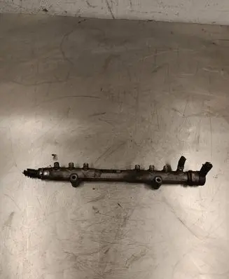 Volvo V70 Fuel main line pipe 0445215023 078837L5 31259011